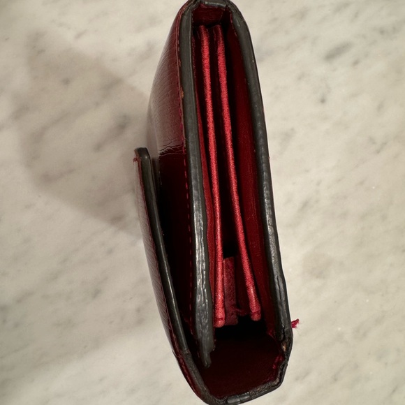 Gucci Lovely Interlocking Hearts Metallic Red Long Leather Wallet GUC - Picture 7 of 8